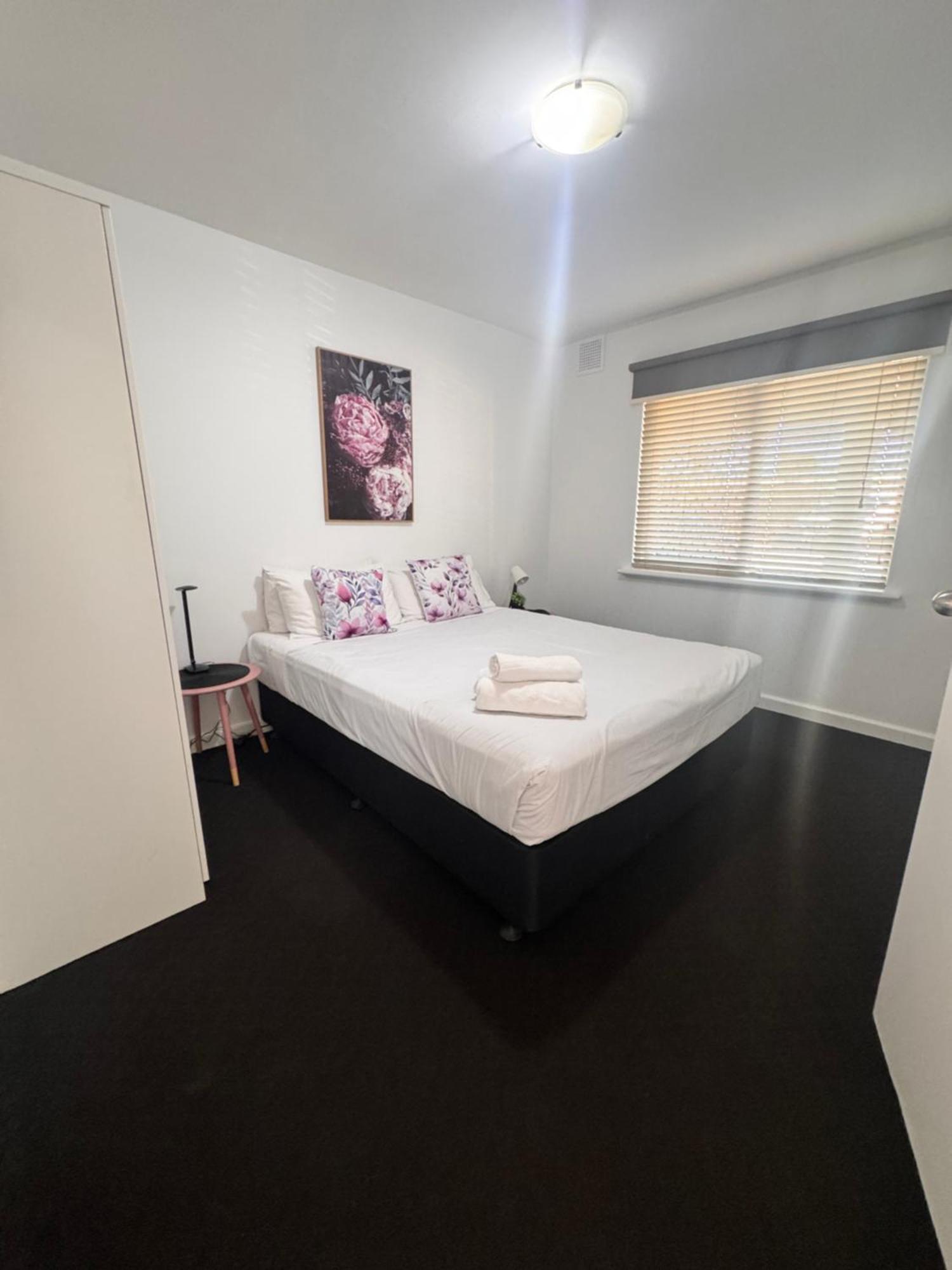 Apartment 13 Perth Esterno foto