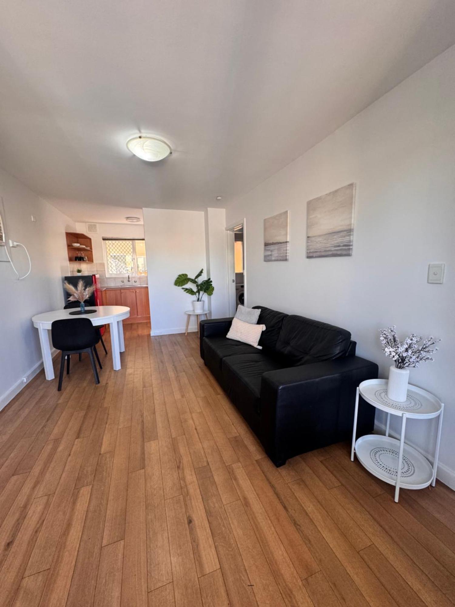 Apartment 13 Perth Esterno foto